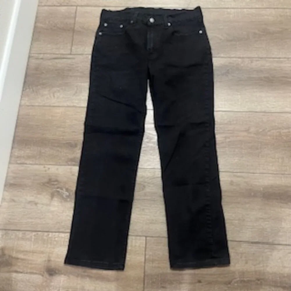 Levi’s 514 Black Denim Jeans Men’s size 33 x 30 straight legs